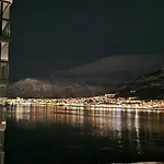 Modern In Centre Of Apartmán