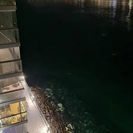 Διαμέρισμα Modern In Centre Of *